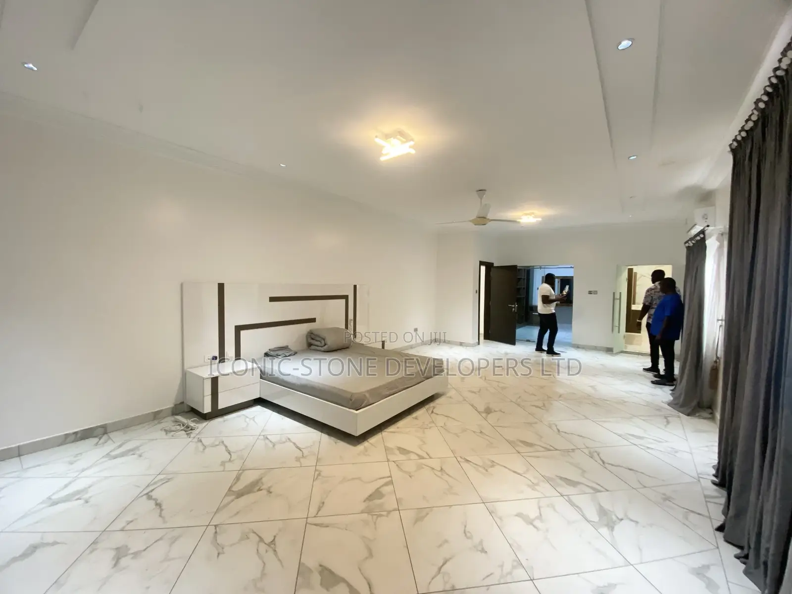 Furnished 4bdrm House in Lakeside for sale
