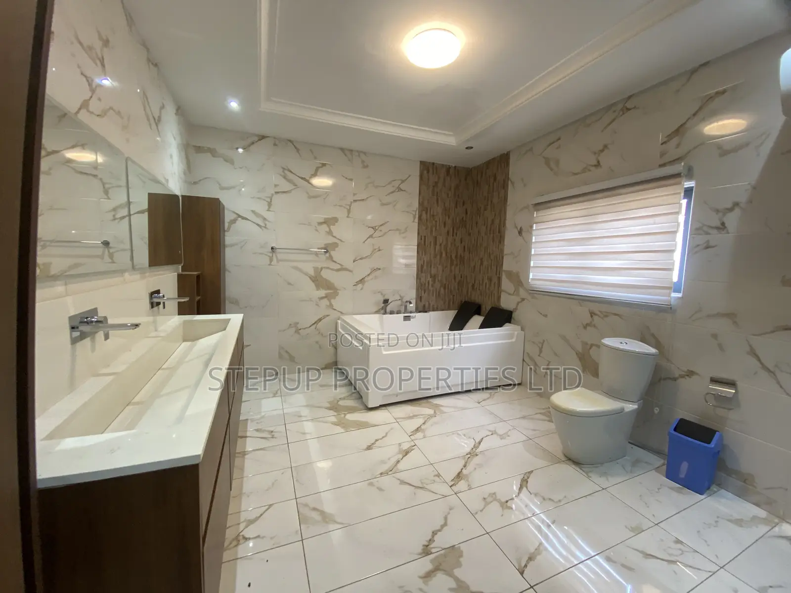 Furnished 4bdrm House in Lakeside for sale