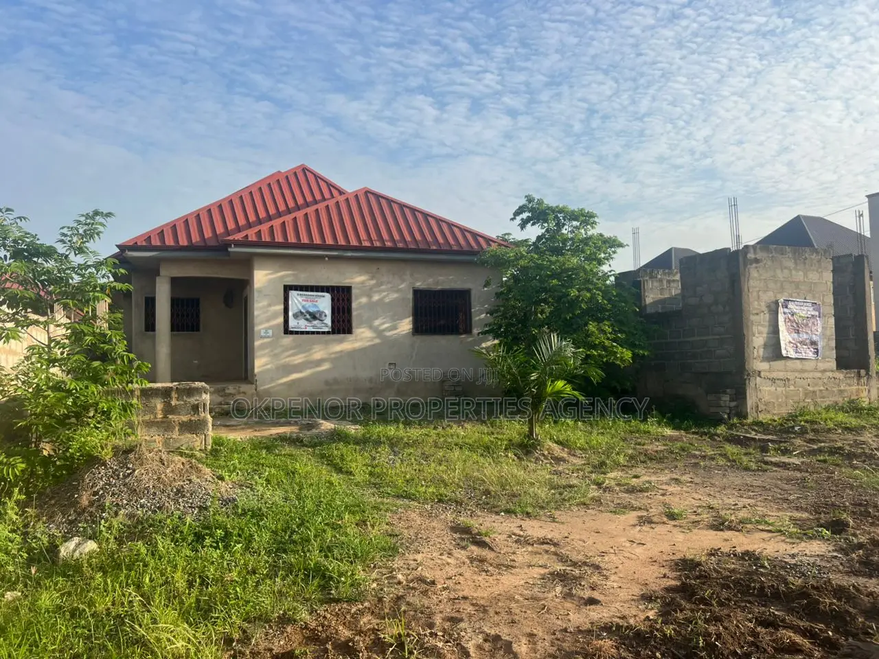 6bdrm House in Afienya, Tema Metropolitan for sale