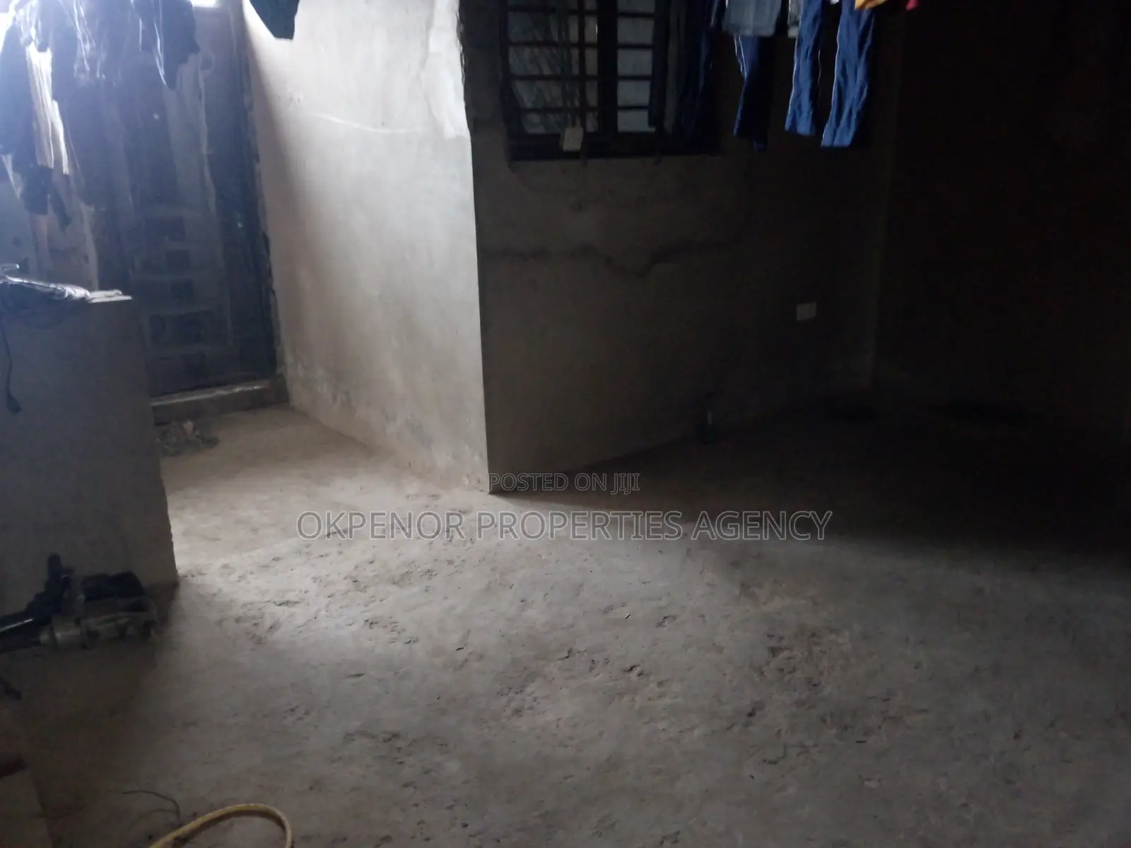 6bdrm House in Afienya, Tema Metropolitan for sale