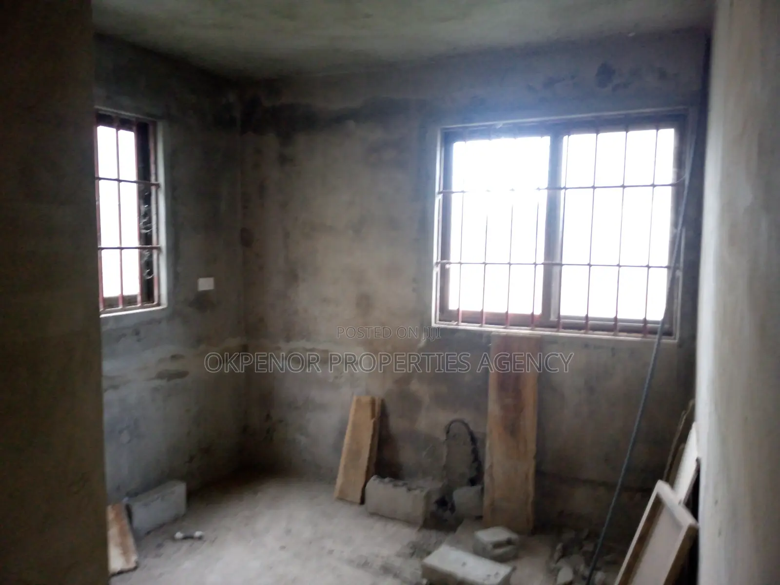 6bdrm House in Afienya, Tema Metropolitan for sale