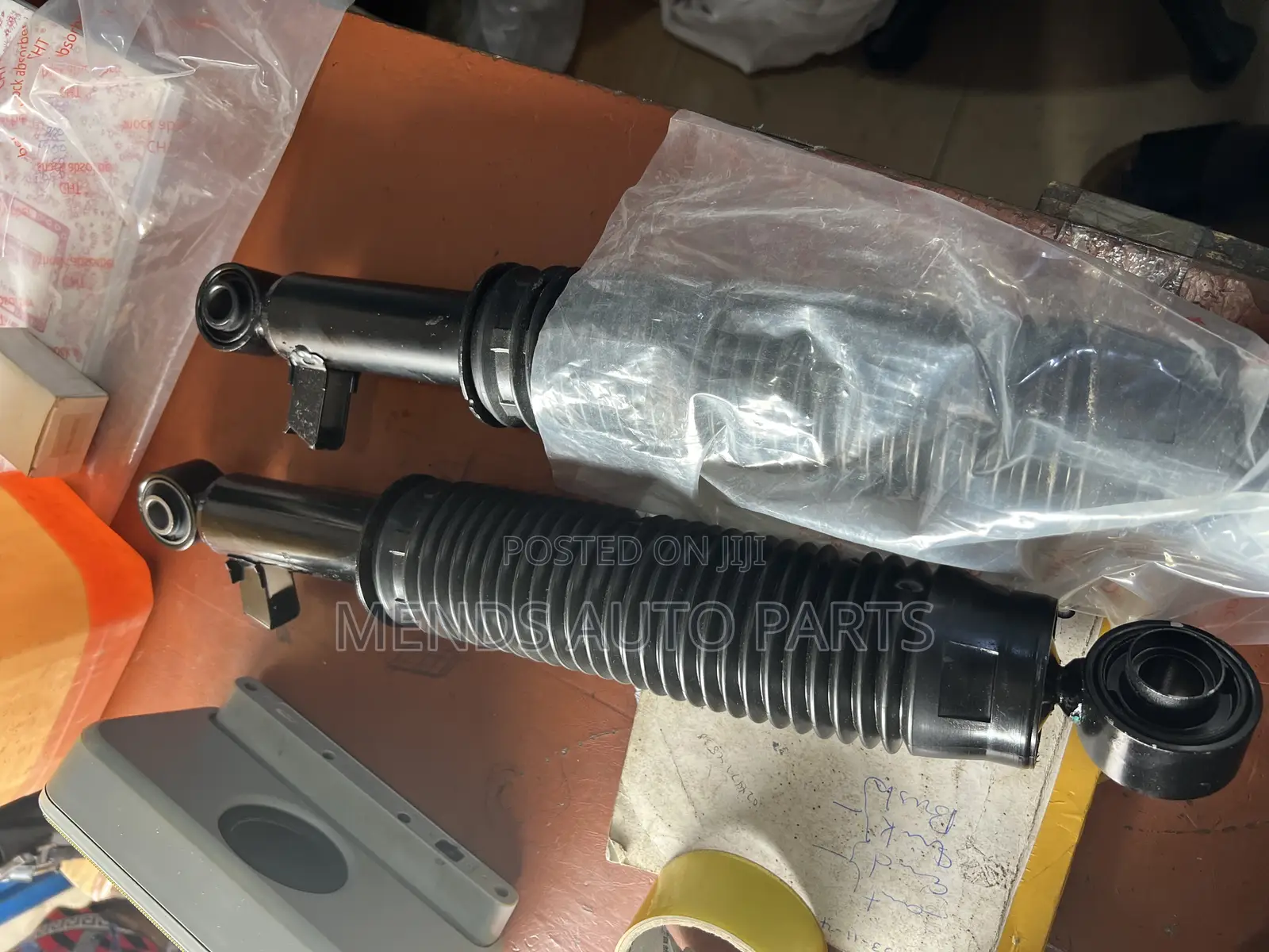 Hyundai Santafe 2016 2017 2018 Back Shocks Absorber