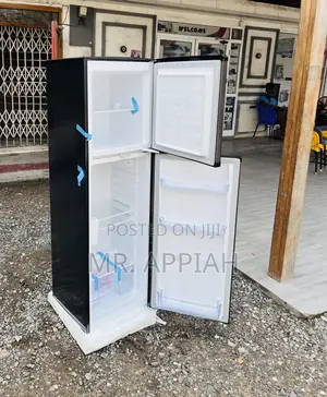 Shop Wonderful Pearl Pf-262tix-1 a Top Freezer Fridge