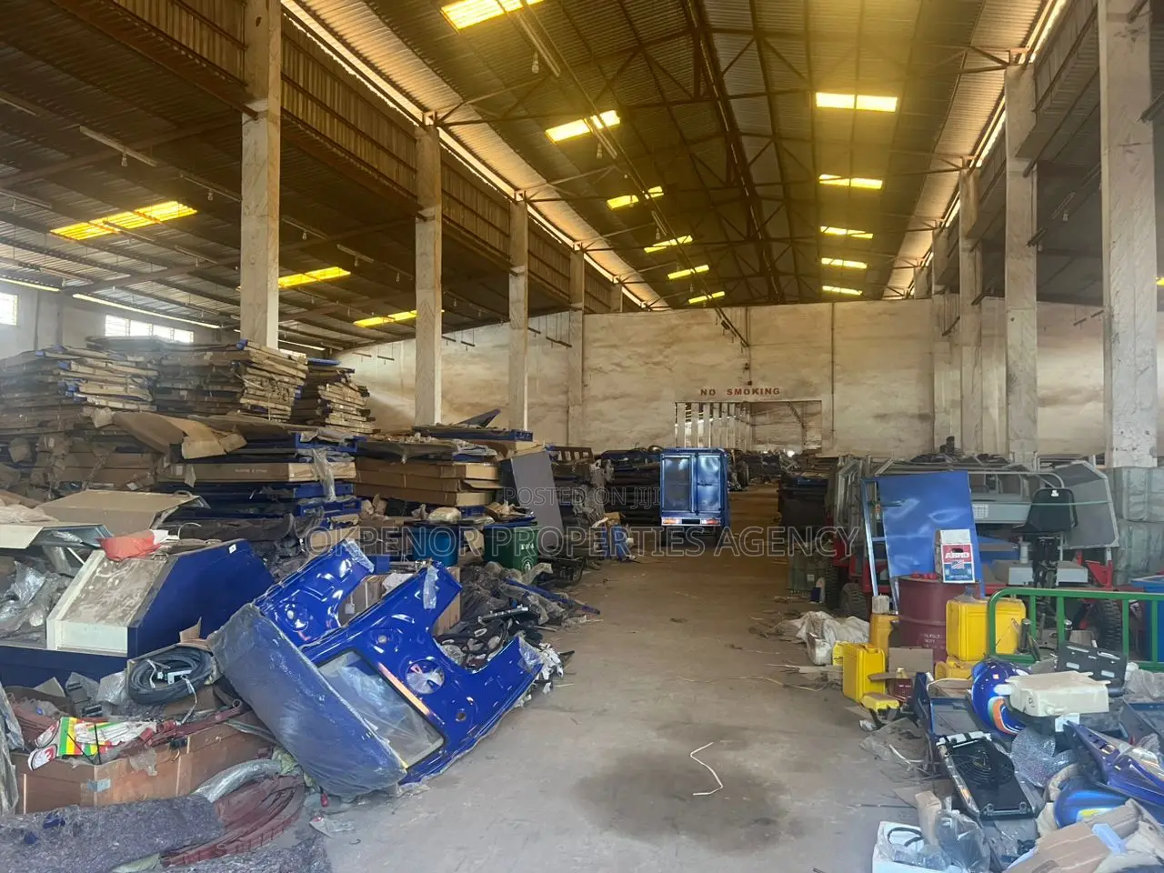 4000sq Warehouse for Rent at Tema