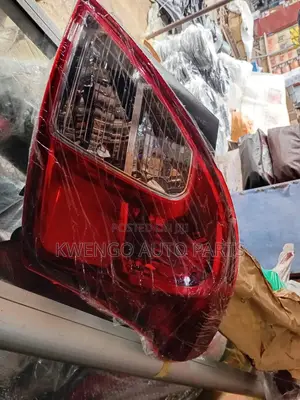 Nissan Versa / Almera Taillight 2012 2013 2014