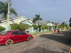 5bdrm House in Emef Estate, Tema Metropolitan for rent