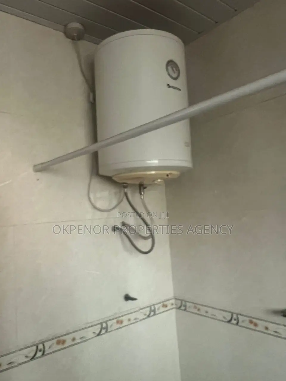 5bdrm House in Emef Estate, Tema Metropolitan for rent