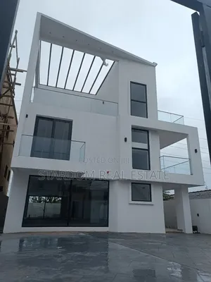 4bdrm Duplex in East Legon for sale