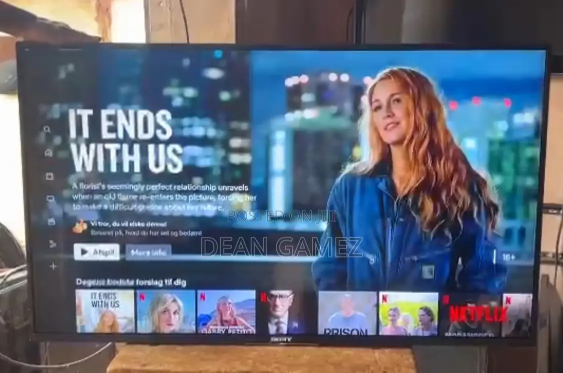 Sony Android Smart Tv Uhd, Has a Line Screen