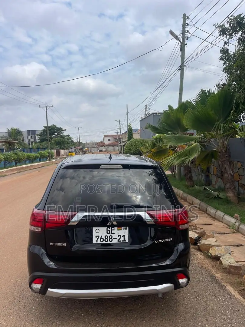 Mitsubishi Outlander SE 4dr SUV AWD (2.4L 4cyl CVT) 2015 Black