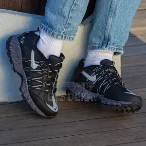 Nike Air Humara