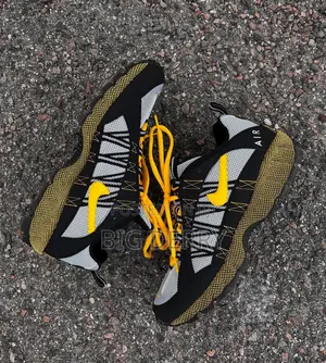 Nike Air Humara
