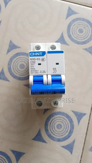 Breaker Medium 2 Poles