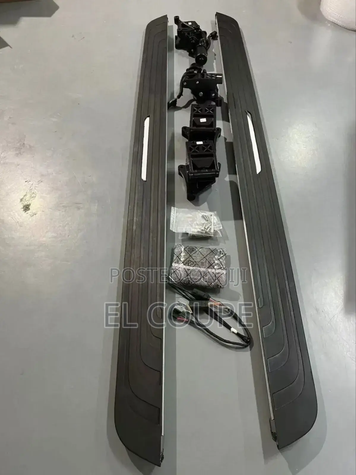 Range Rover Voque Electronic Side Steps 2017 2018 2019 2020
