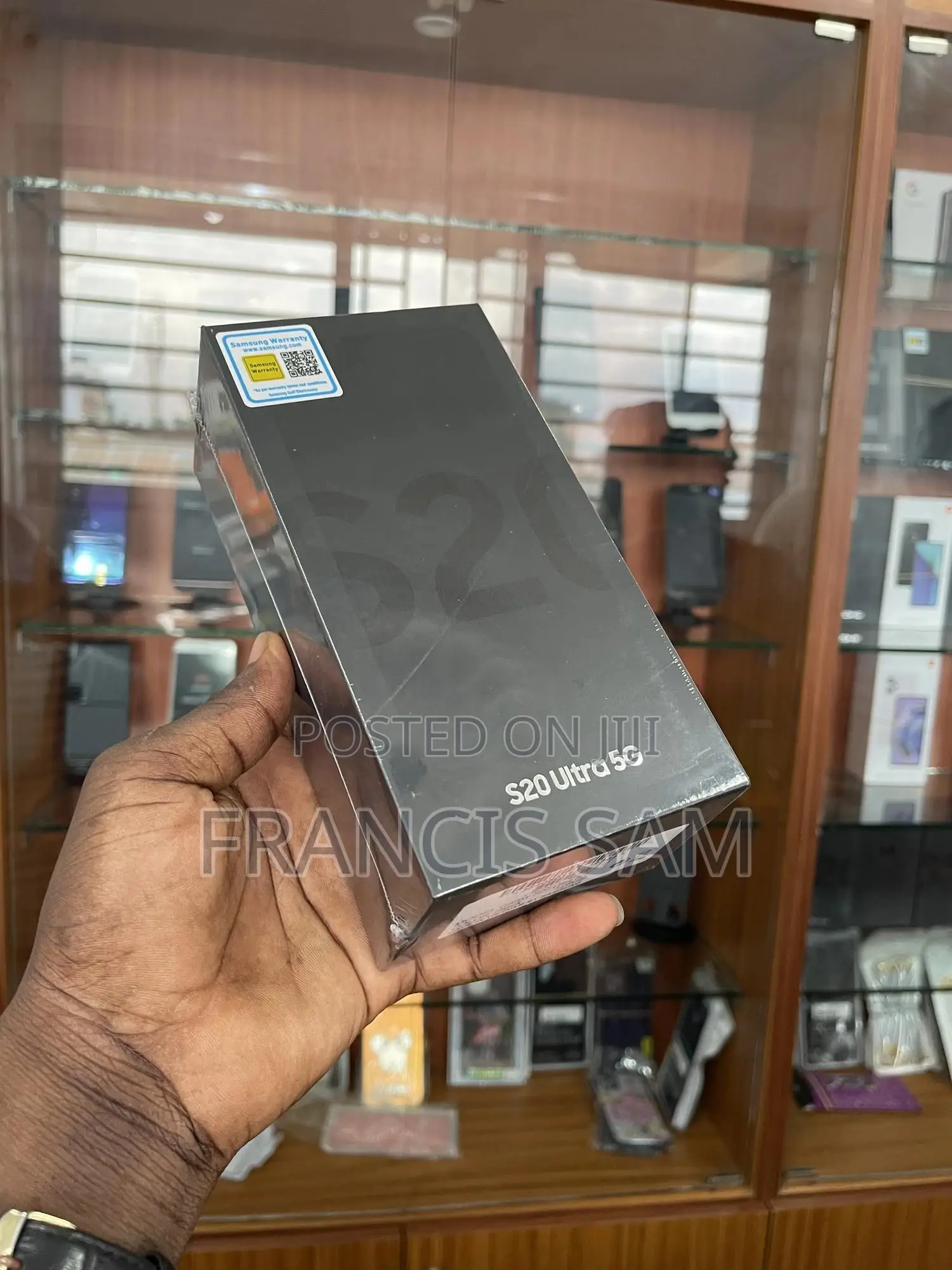 New Samsung Galaxy S20 128 GB Black