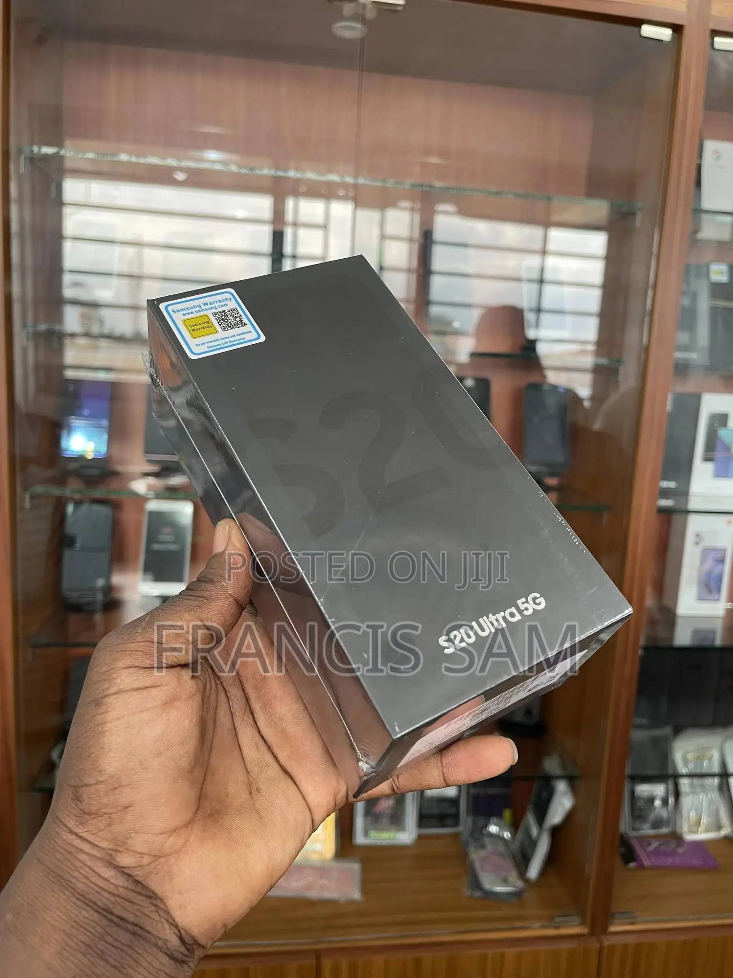 New Samsung Galaxy S20 128 GB Black