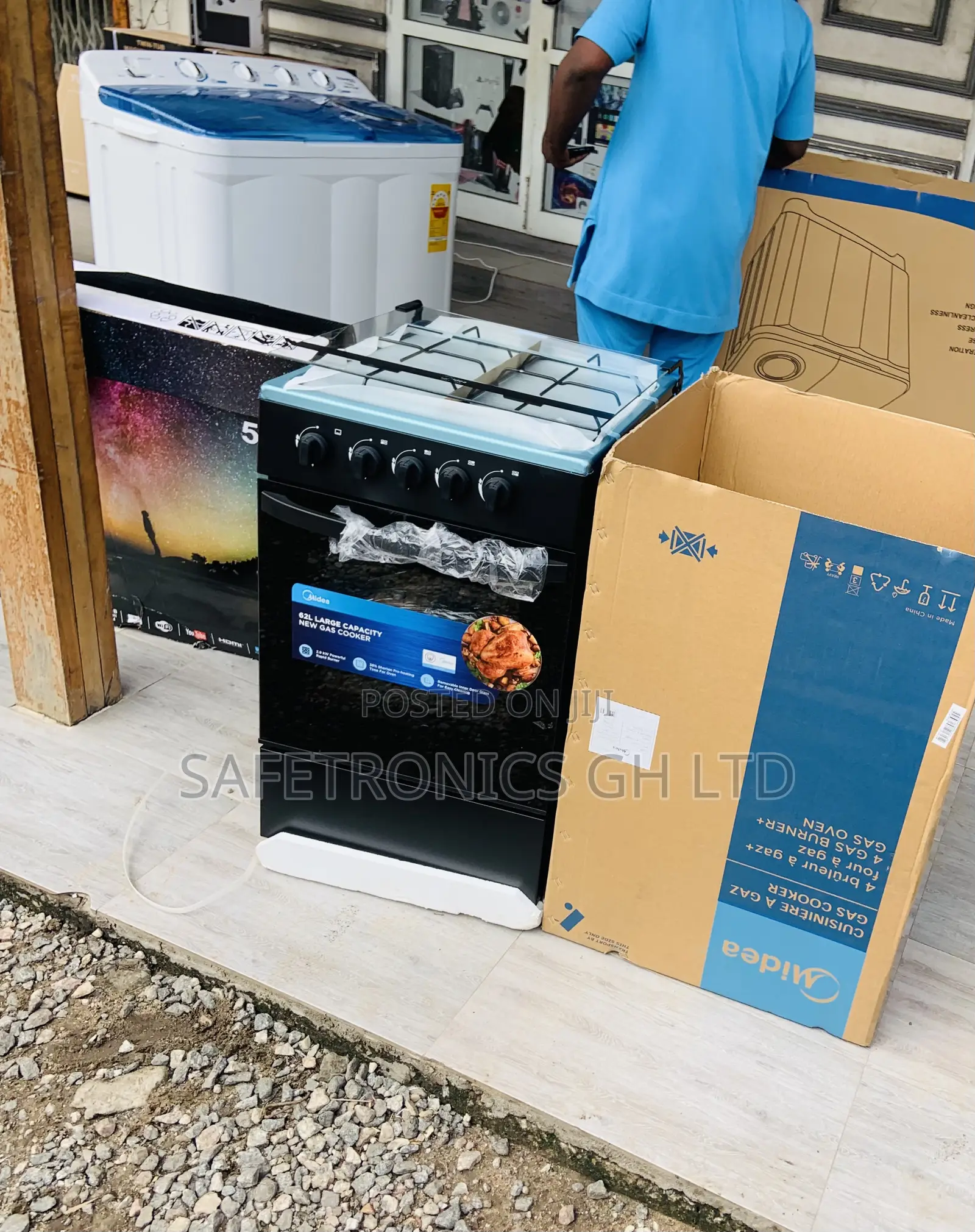 Midea Black Accurate 50x50 4 Gas Cooker Oven