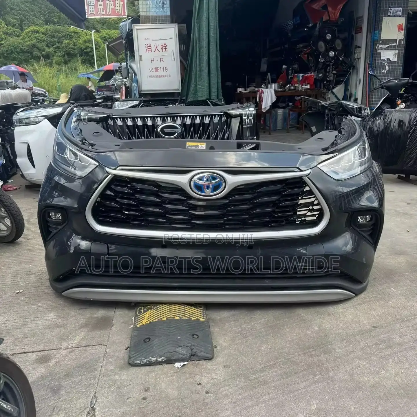 Toyota Highlander Front Bumper 2022-2025