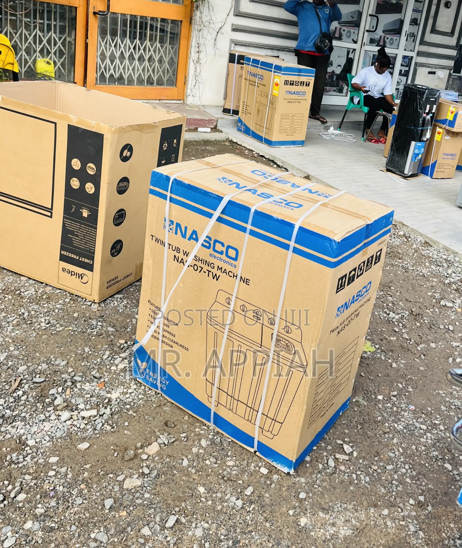 Semi-Automatic Top Load Nasco 7kg Washing Machine.