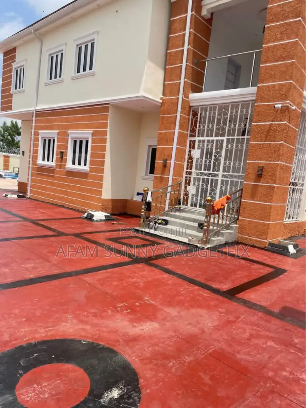 Roofing Contractor And Building Maintenance