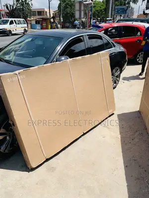 Samsung —-Uhd Smart 75”Du80000