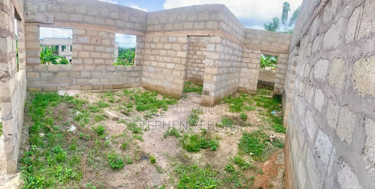 3bdrm House in Lakuza Area.  for sale
