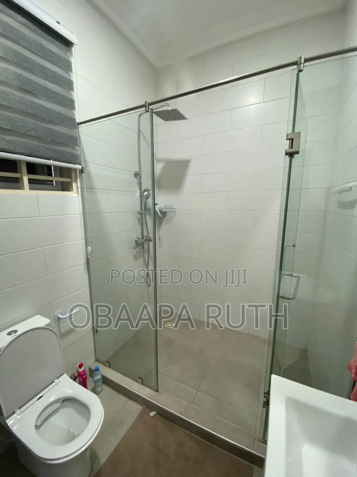 Furnished 4bdrm Duplex in Lakeside for rent