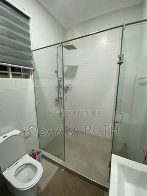 Furnished 4bdrm Duplex in Lakeside for rent