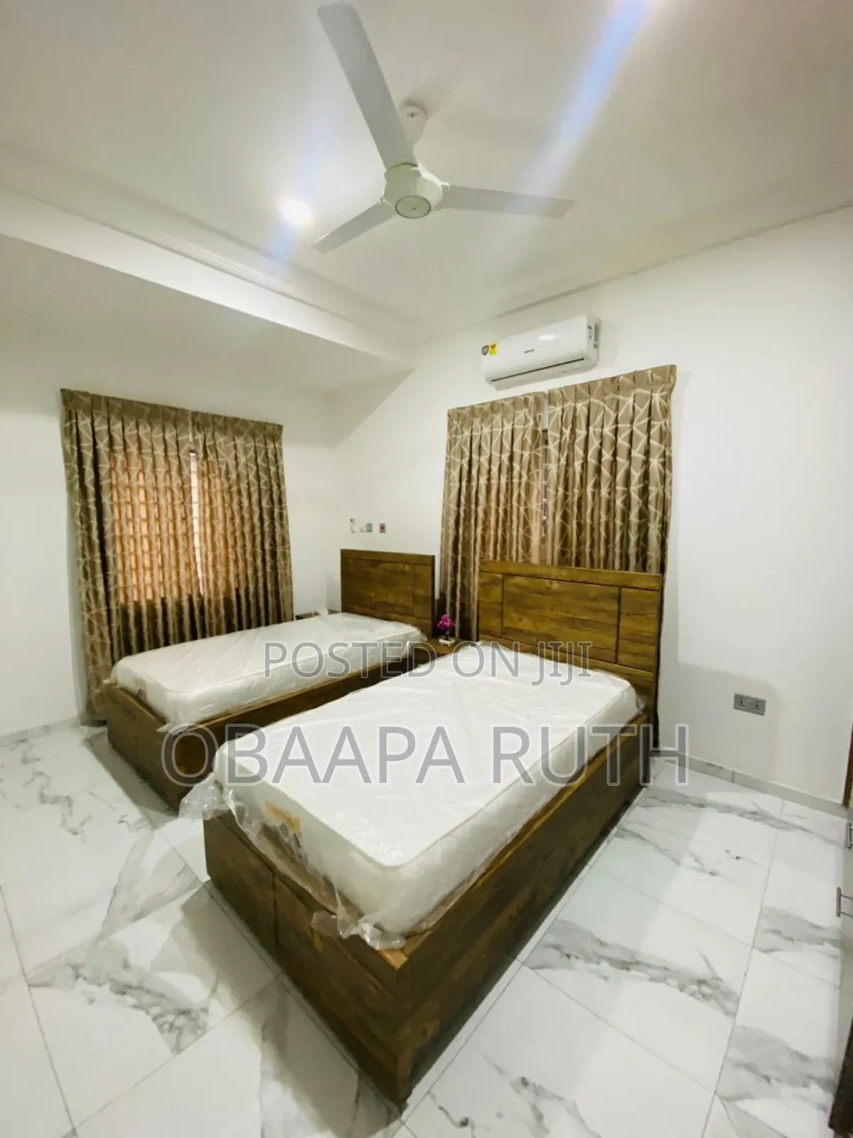 Furnished 4bdrm Duplex in Lakeside for rent
