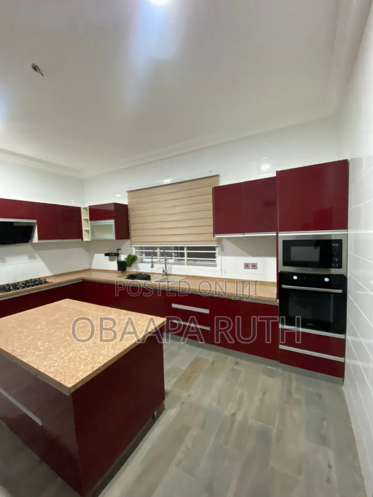 Furnished 4bdrm Duplex in Lakeside for rent
