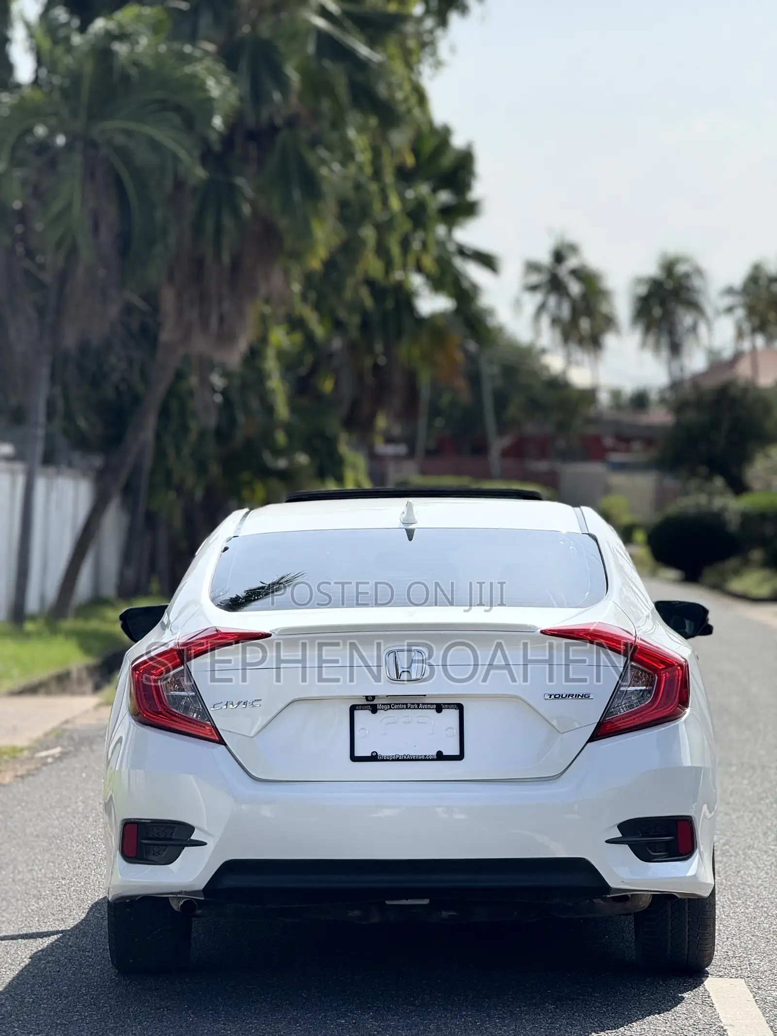 Honda Civic Touring 4dr Sedan (1.5L 4cyl) 2017 White