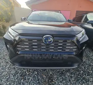 Toyota RAV4 XLE Premium 2022 Black