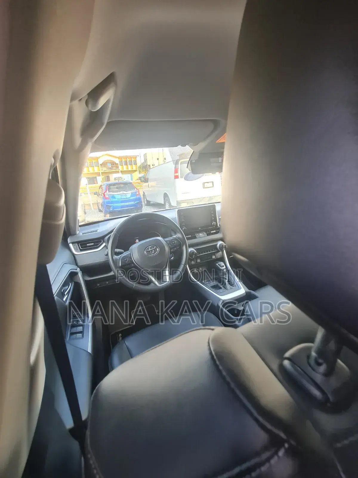 Toyota RAV4 XLE Premium 2022 Black