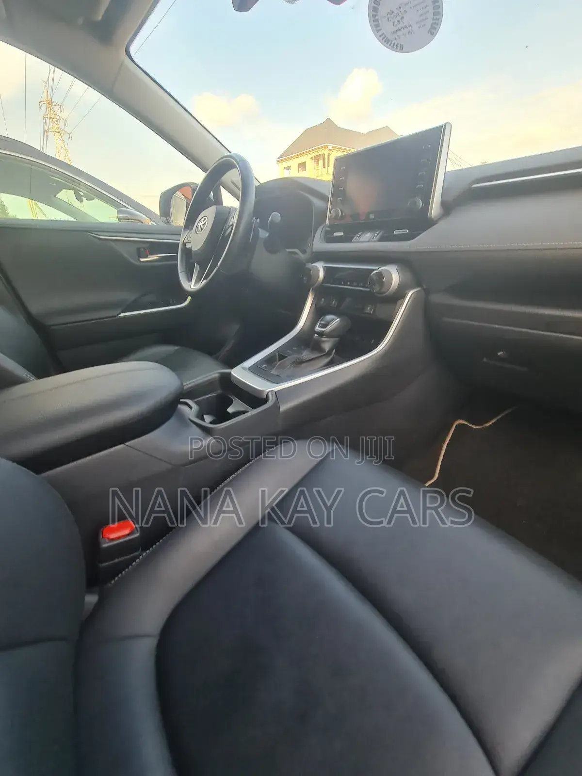 Toyota RAV4 XLE Premium 2022 Black