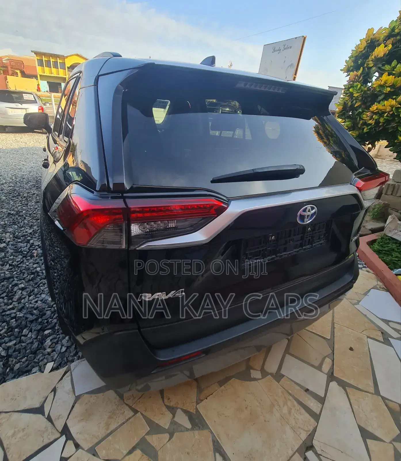 Toyota RAV4 XLE Premium 2022 Black