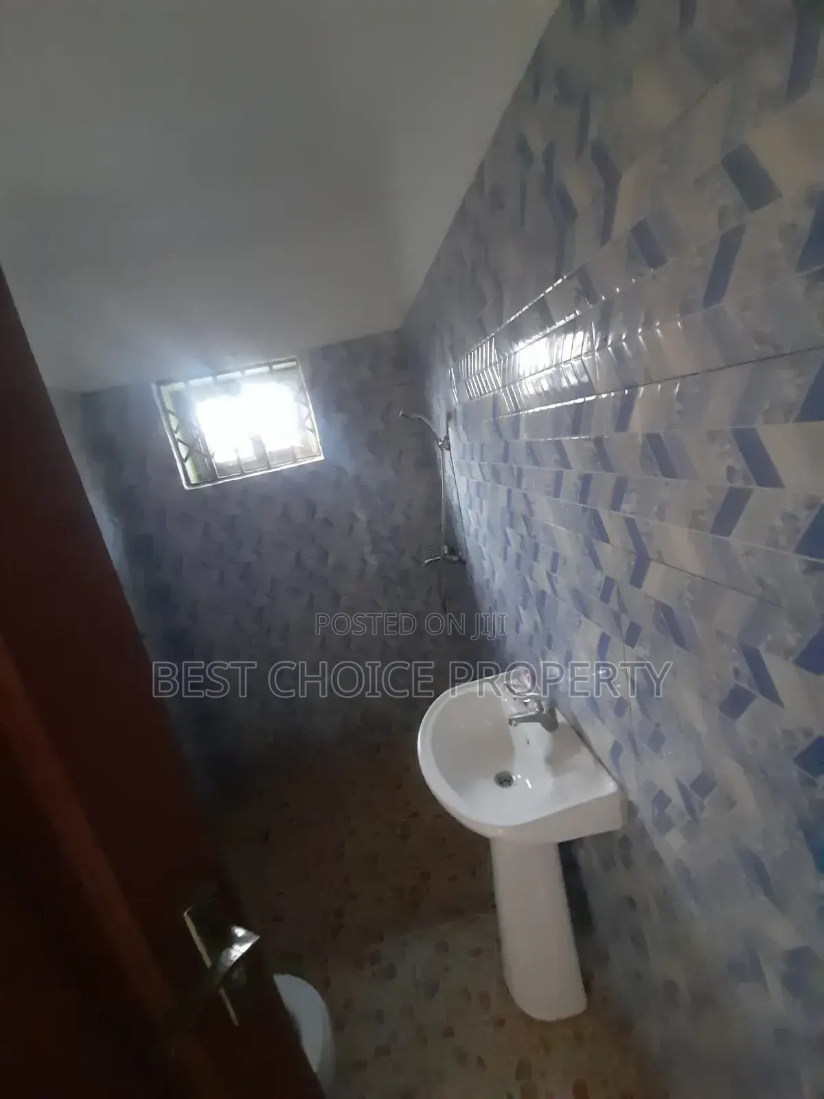 1bdrm Apartment in Lakeside for rent