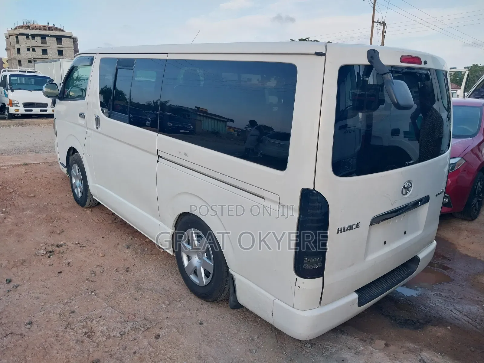 Toyota HiAce 2010 White