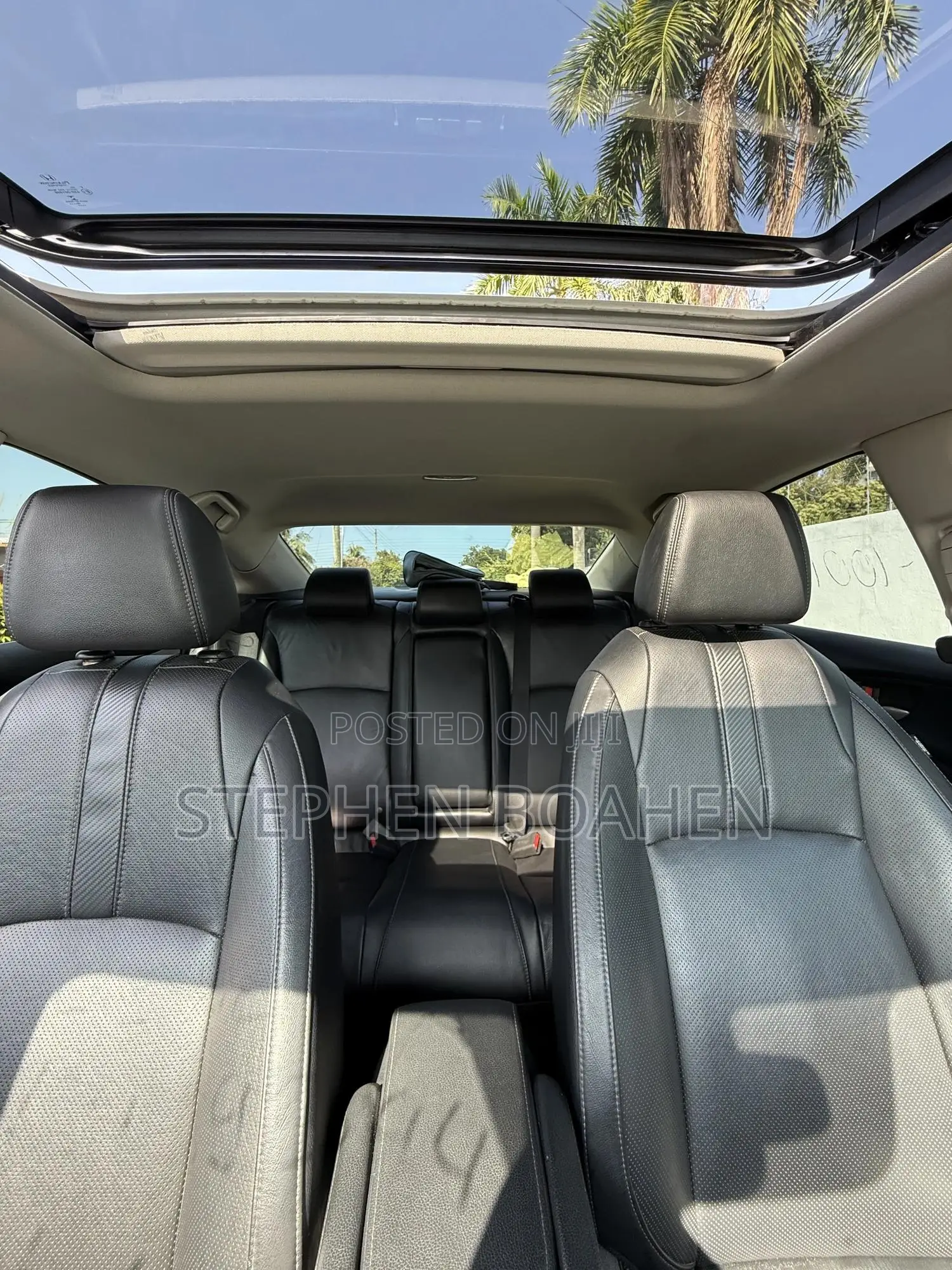 Honda Civic Touring 4dr Sedan (1.5L 4cyl) 2017 White