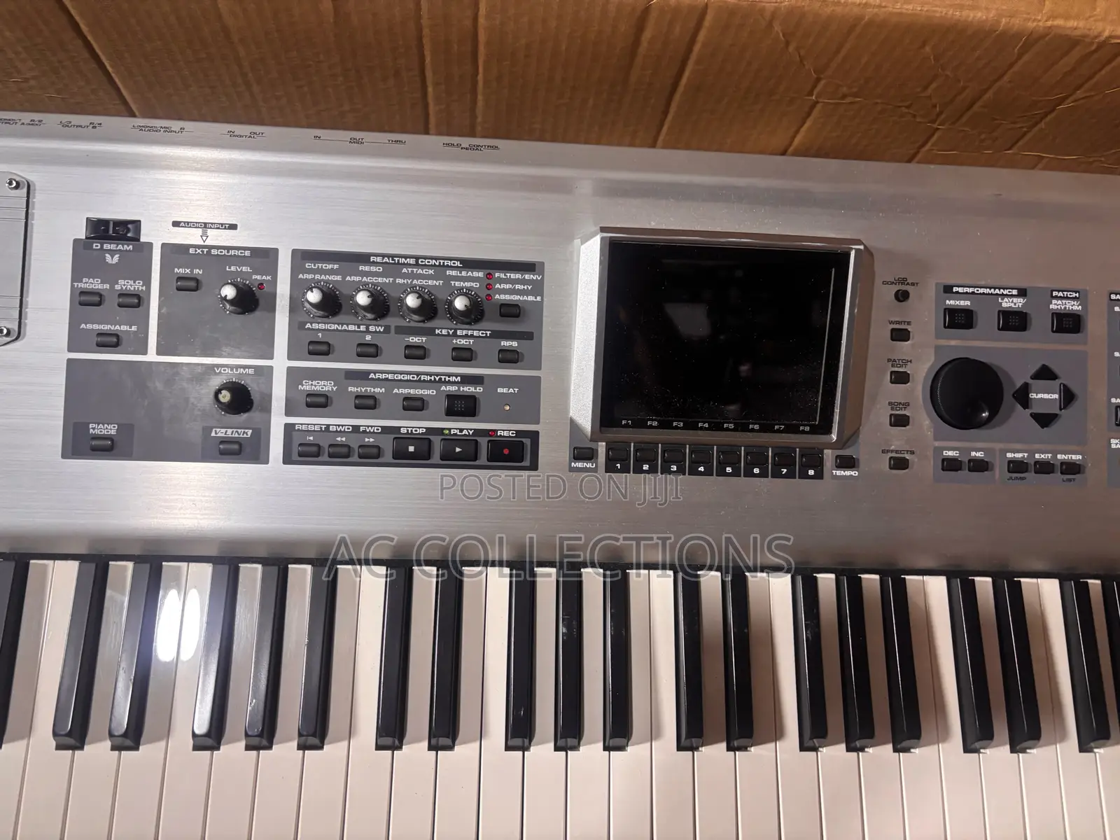 Roland Fantom X8 Weighted 88 Keys
