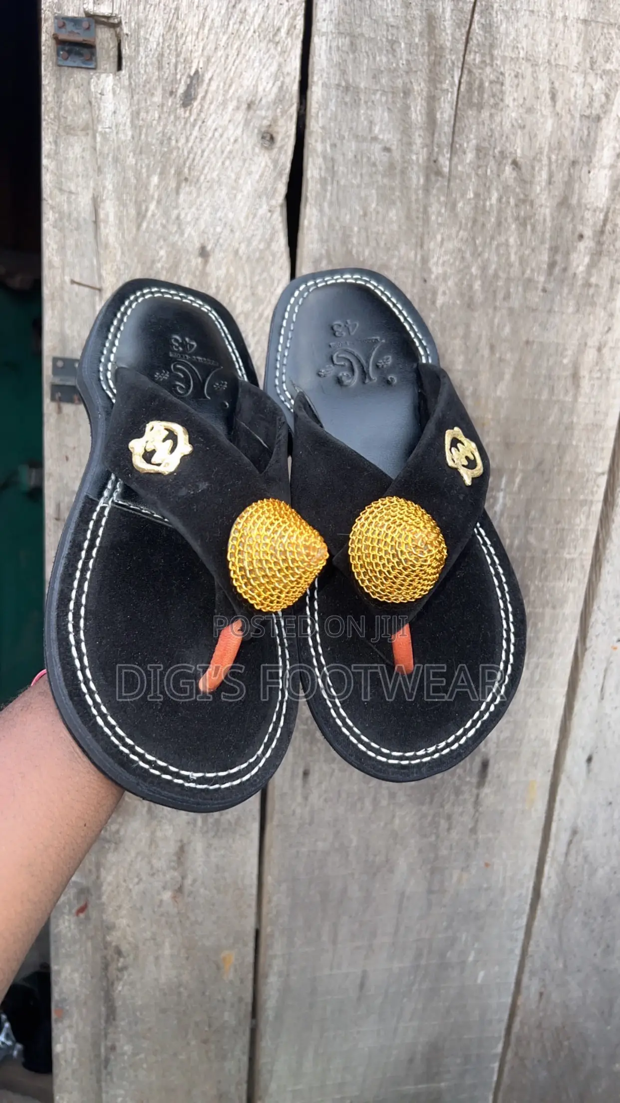 Black Suede Okatakyie Chawchaw/ Ahenema