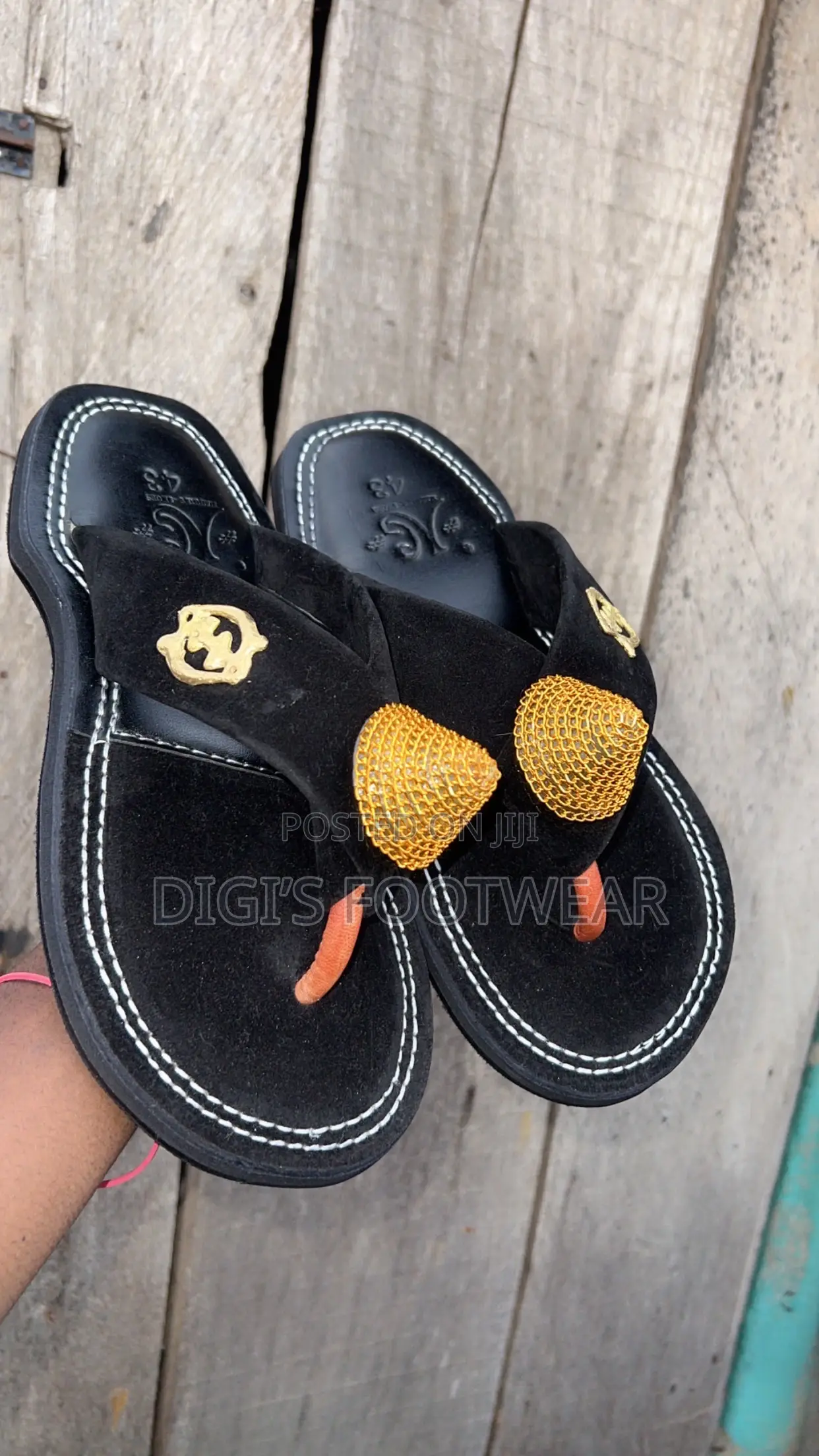 Black Suede Okatakyie Chawchaw/ Ahenema