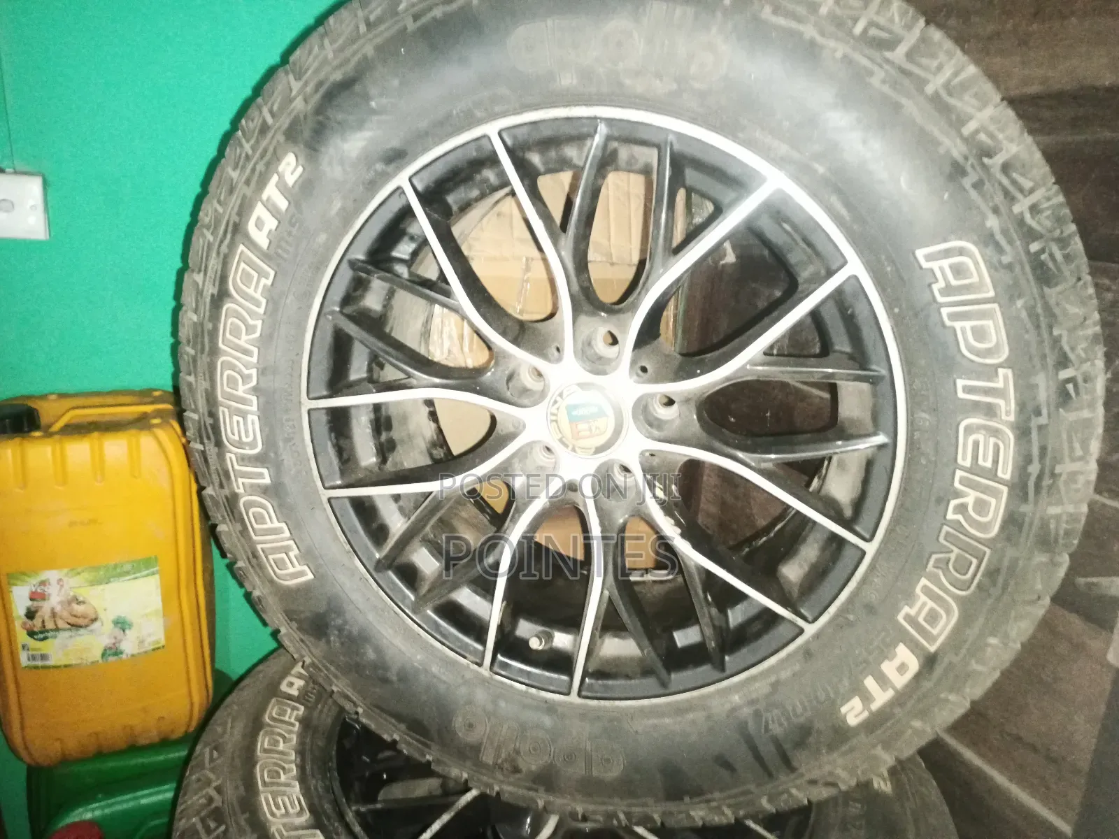 255/60/17 Tyre