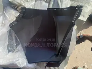 Honda CRV 2017,2018,2019,2020,2021,2022 Back Bumper Side.