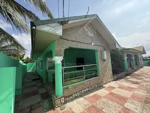 5bdrm House in Ablekuma Joma, Fan Milk for sale