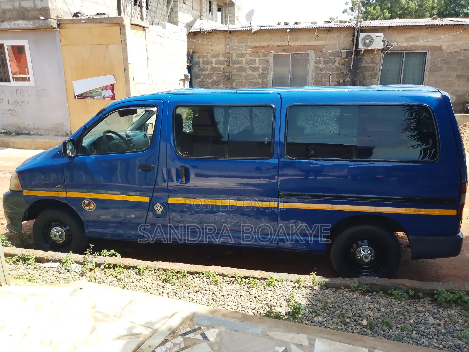 Toyota HiAce 2006 Blue