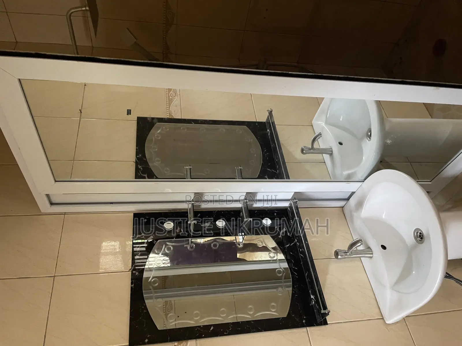 Furnished 2bdrm Apartment in Justice Estate, Old Barrier for rent