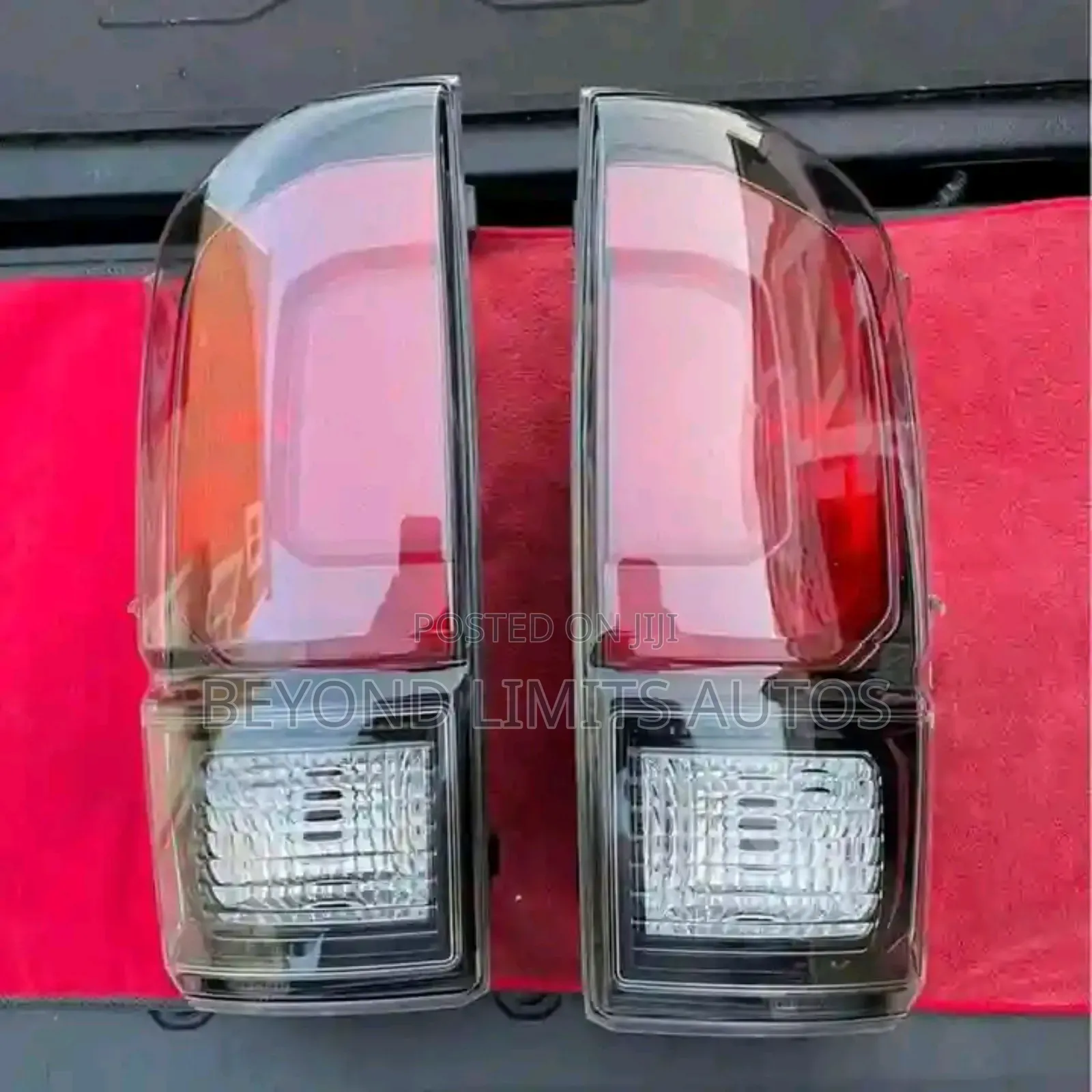 Toyota Tacoma 2016,2017,2018,2019 Tail Light/Back Light