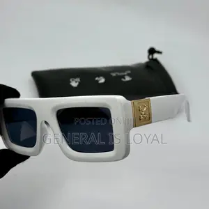 Offwhite Glasses / Mixture