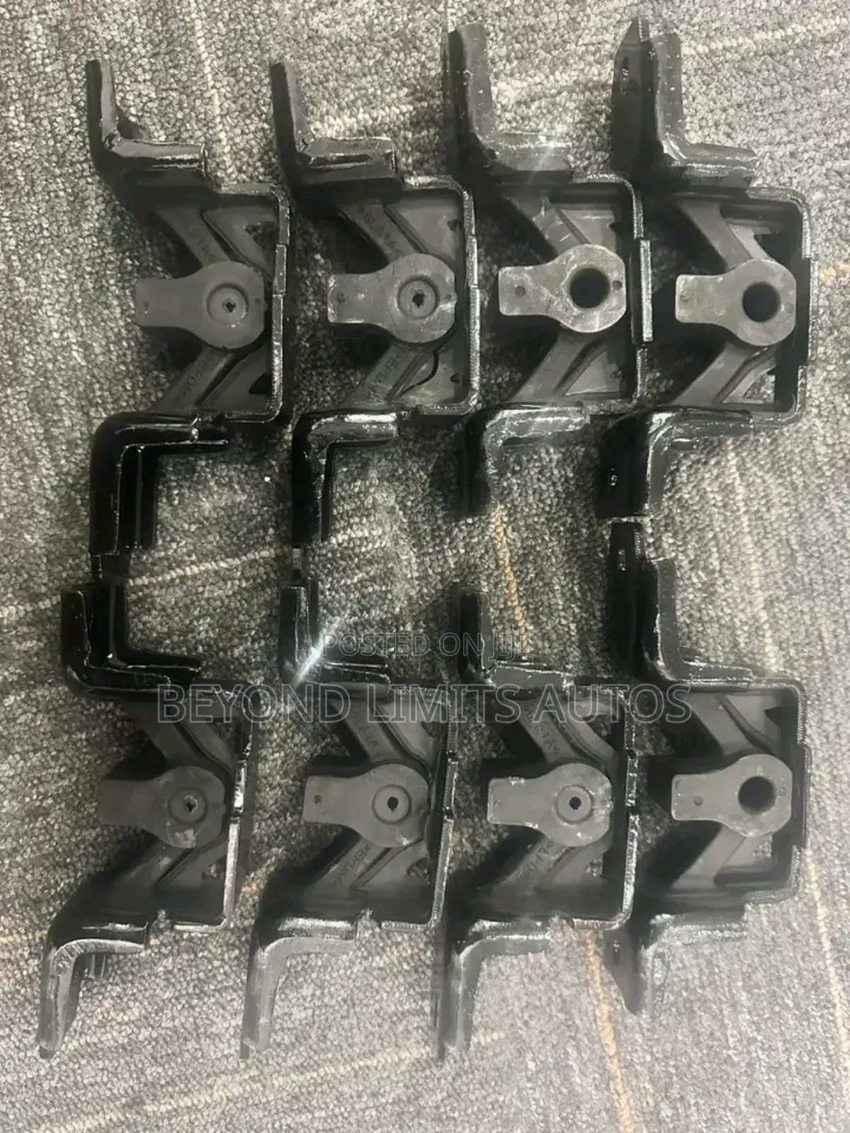 Exhaust Pipe Hanger for All Kinds of Nissan Sentra Available
