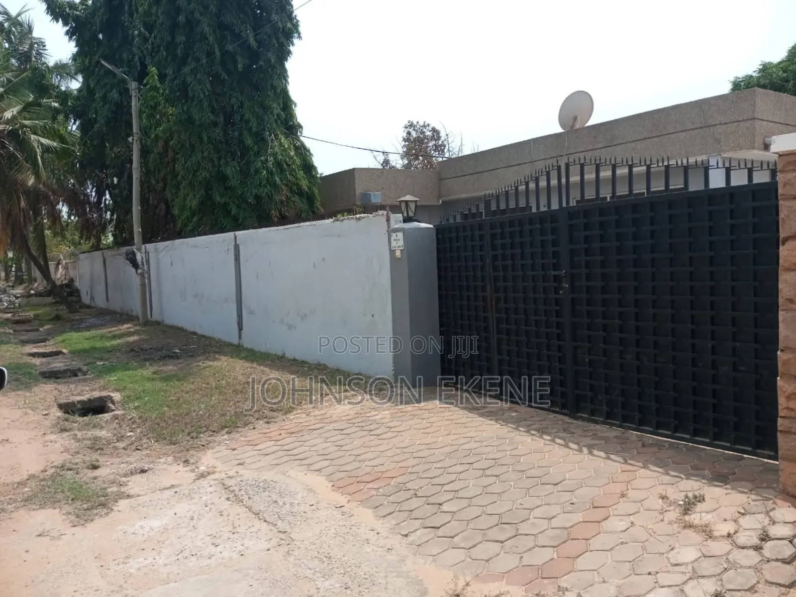 4bdrm House in Teshie for sale